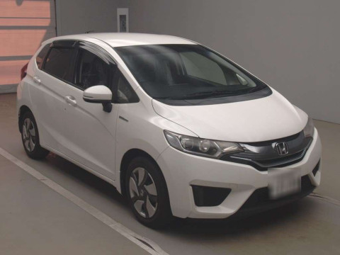 2015 Honda Fit Hybrid GP5[2]