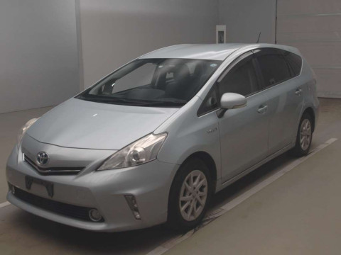 2013 Toyota Prius alpha ZVW41W[0]