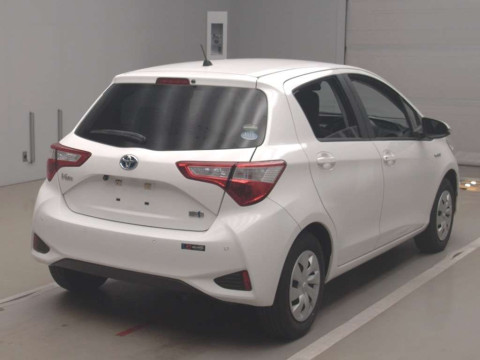 2019 Toyota Vitz NHP130[1]