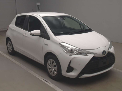 2019 Toyota Vitz NHP130[2]