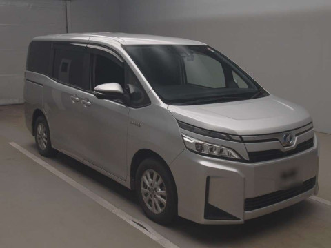 2019 Toyota Voxy ZWR80G[2]