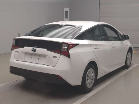 2019 Toyota Prius ZVW51[1]