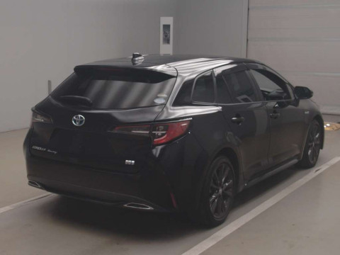 2019 Toyota Corolla Touring Wagon ZWE211W[1]