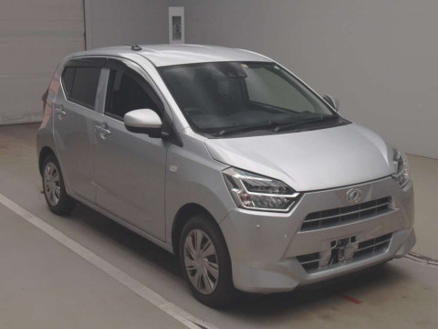 2022 Daihatsu Mira es LA350S[2]