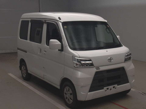 2020 Toyota Pixis Van S331M[2]