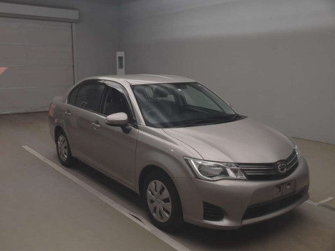 2012 Toyota Corolla Axio NZE161[2]