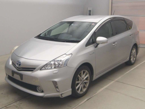 2013 Toyota Prius alpha ZVW41W[0]