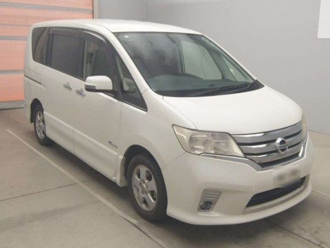 2013 Nissan Serena HFC26[2]