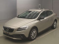 2017 Volvo V40