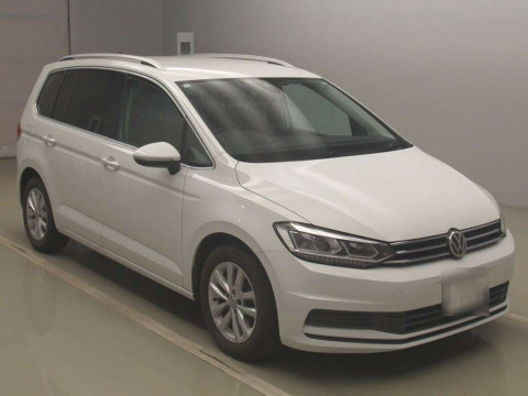 2019 Volkswagen Golf Touran 1TCZD[2]