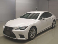 2022 Lexus LS