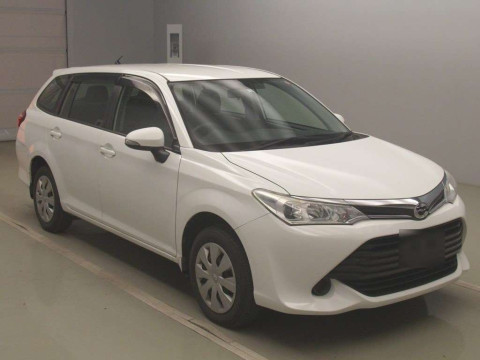 2016 Toyota Corolla Fielder NZE164G[2]