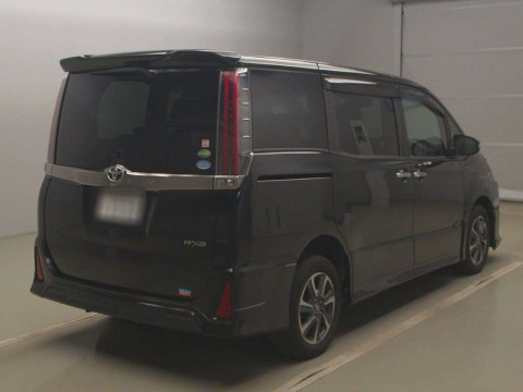 2018 Toyota Noah ZRR85W[1]