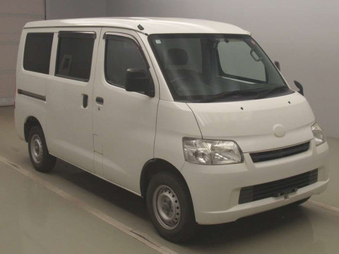 2018 Toyota Liteace Van S402M[2]