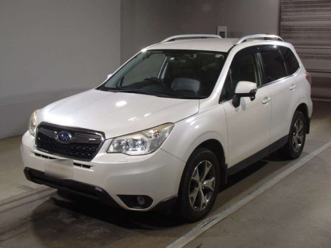 2014 Subaru Forester SJ5[0]