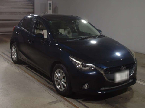 2015 Mazda Demio DJ3FS[2]