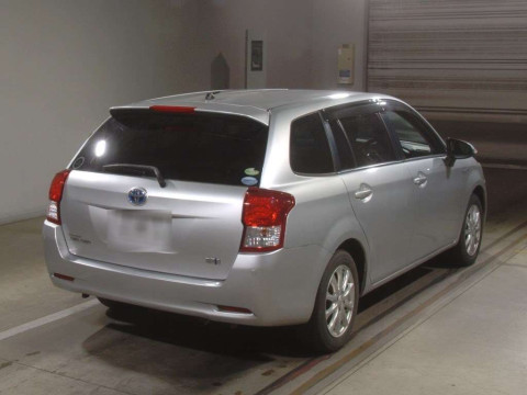 2013 Toyota Corolla Fielder NKE165G[1]