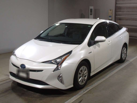 2018 Toyota Prius ZVW50[0]