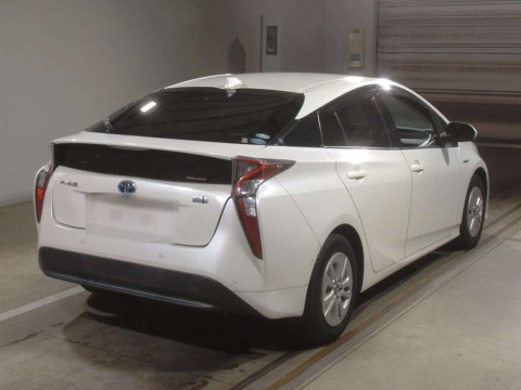 2018 Toyota Prius ZVW50[1]