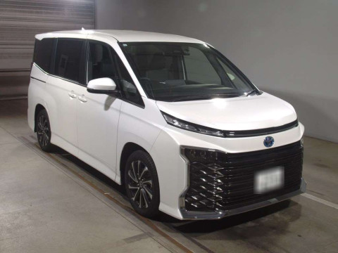 2024 Toyota Voxy ZWR90W[2]