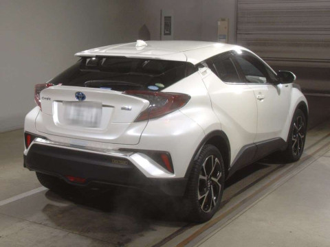 2018 Toyota C-HR ZYX10[1]