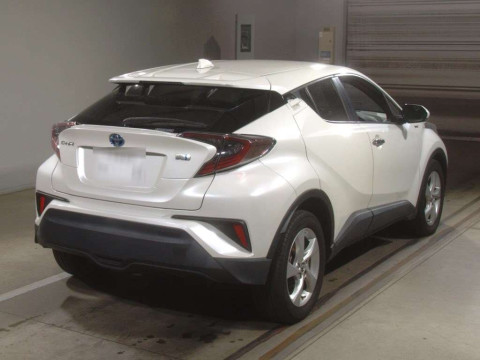 2018 Toyota C-HR ZYX10[1]