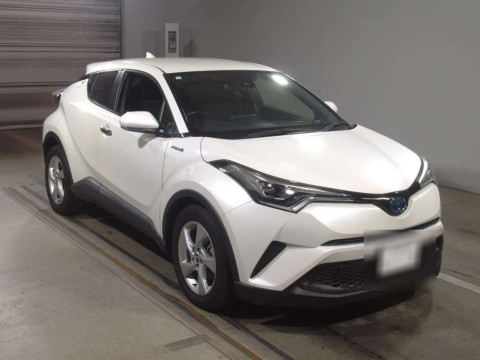 2018 Toyota C-HR ZYX10[2]