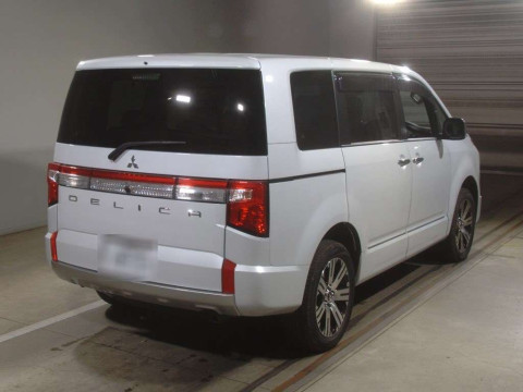 2022 Mitsubishi Delica D5 CV1W[1]