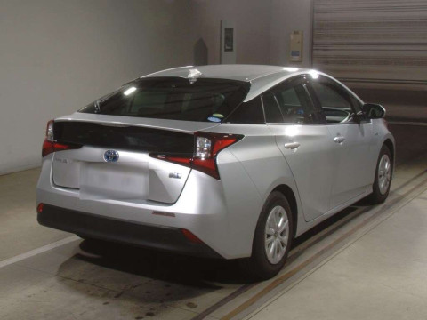 2019 Toyota Prius ZVW51[1]