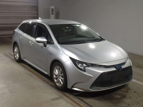 2019 Toyota Corolla Touring Wagon ZWE211W[2]