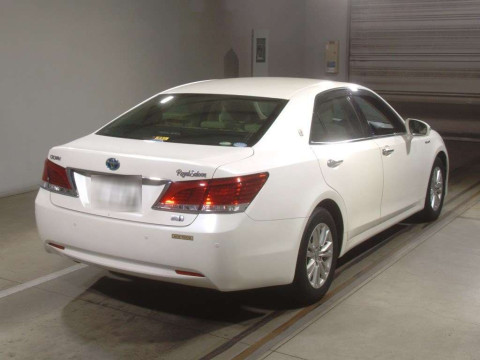 2013 Toyota Crown Hybrid AWS210[1]