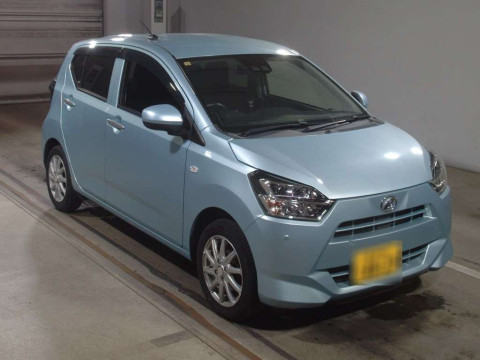 2017 Daihatsu Mira es LA350S[2]