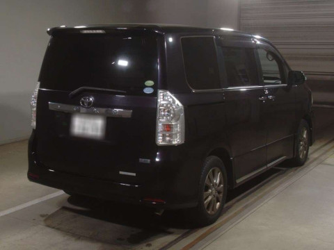 2012 Toyota Voxy ZRR70W[1]