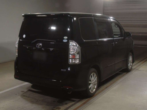 2012 Toyota Voxy ZRR70W[1]