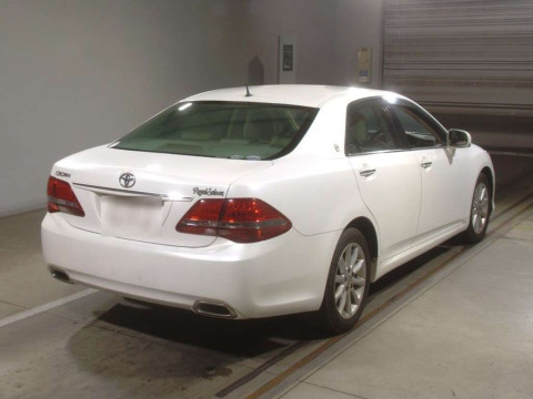 2009 Toyota Crown GRS202[1]