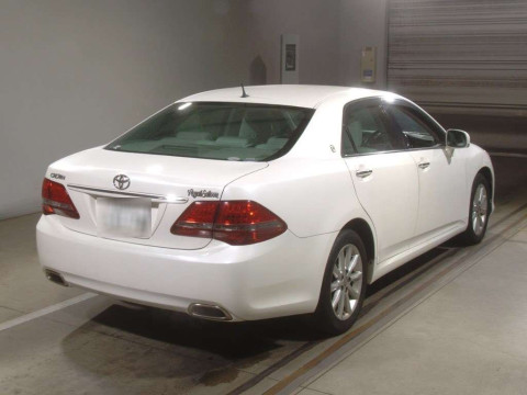 2009 Toyota Crown GRS200[1]