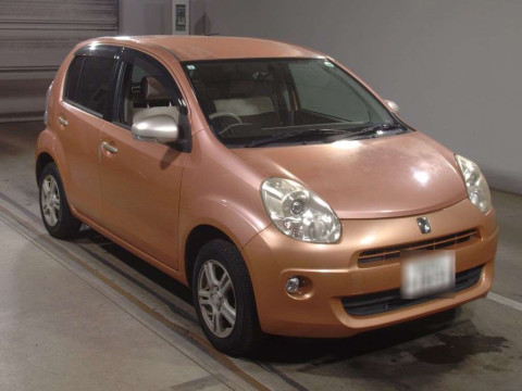 2010 Toyota Passo KGC30[2]