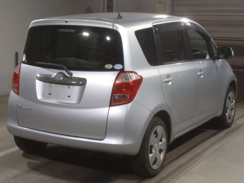 2006 Toyota Ractis SCP100[1]