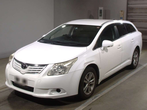 2011 Toyota Avensis Wagon ZRT272W[0]