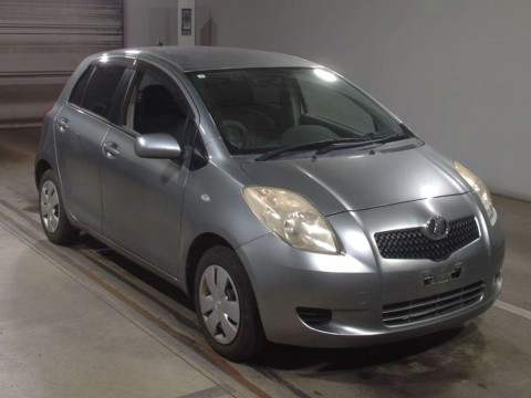 2007 Toyota Vitz SCP90[2]