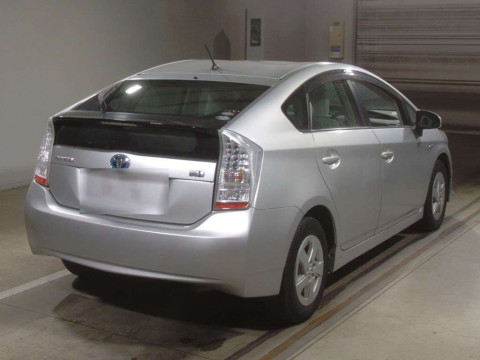 2010 Toyota Prius ZVW30[1]