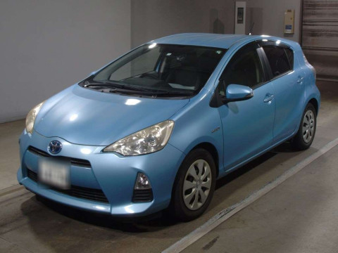 2012 Toyota Aqua NHP10[0]