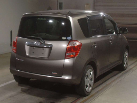 2007 Toyota Ractis SCP100[1]