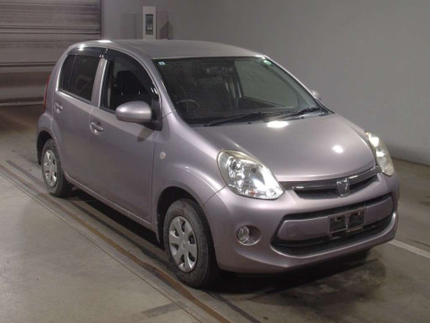 2015 Toyota Passo KGC35[2]