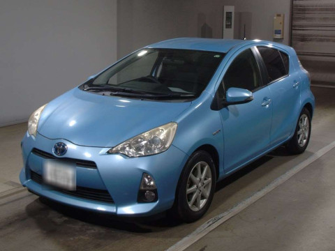 2013 Toyota Aqua NHP10[0]