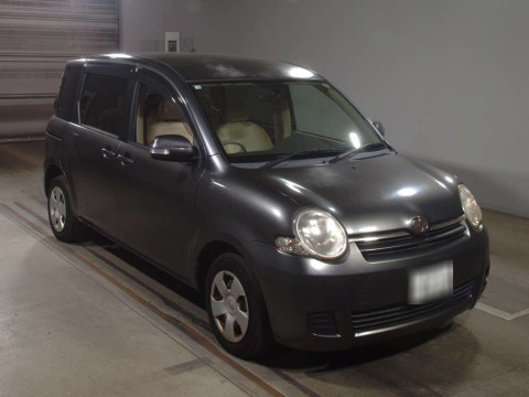 2007 Toyota Sienta NCP81G[2]