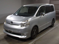 2009 Toyota Voxy