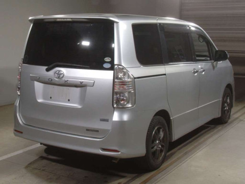 2009 Toyota Voxy ZRR70W[1]