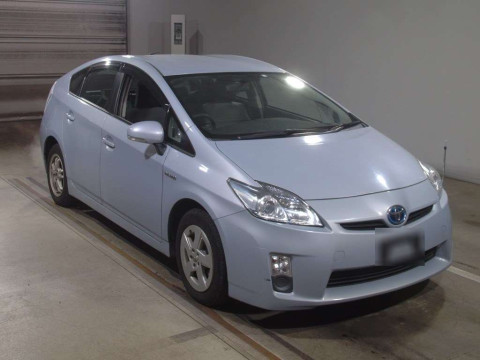 2010 Toyota Prius ZVW30[2]