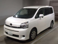 2010 Toyota Voxy